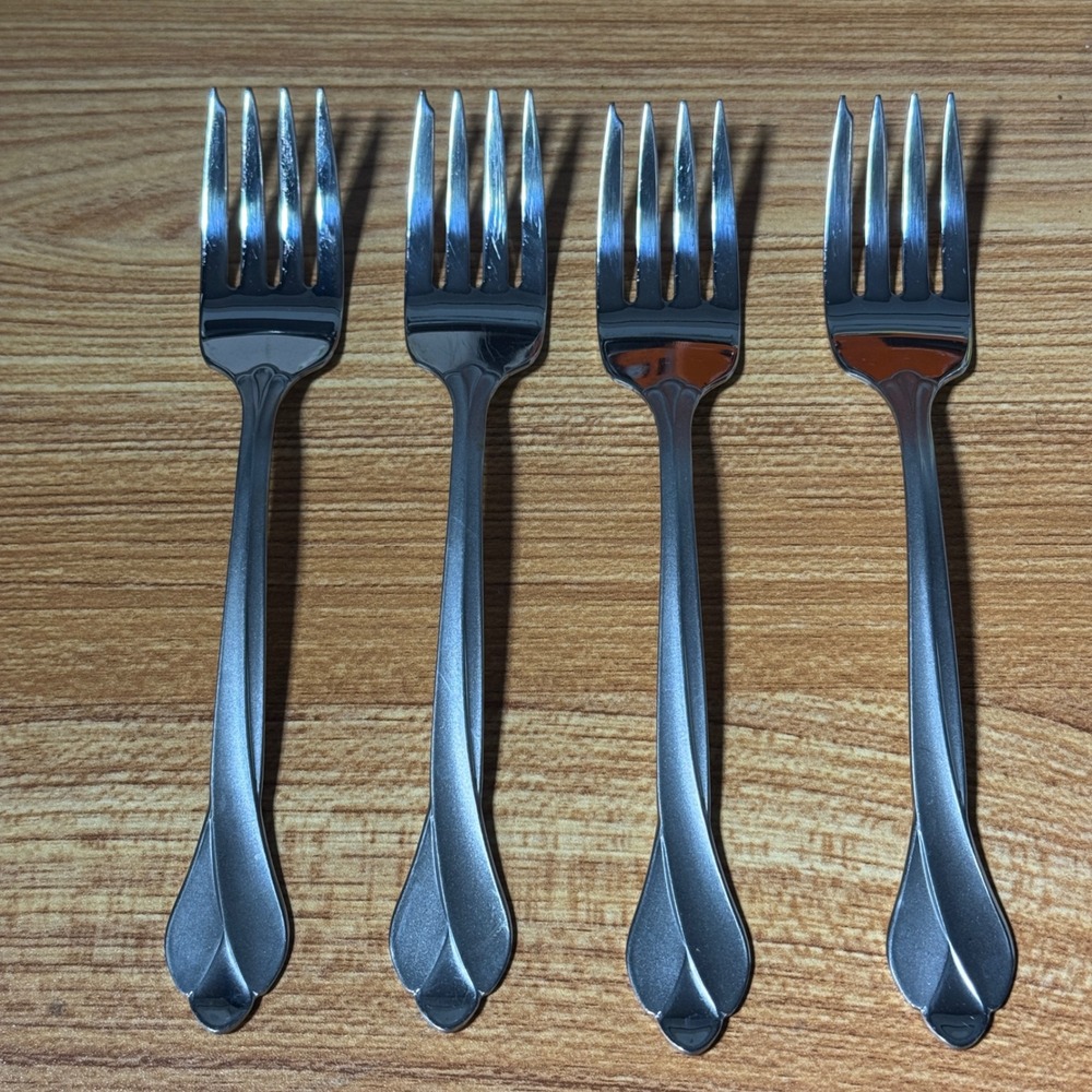 Oneida Tribeca Satin Salad Fork Set of 4 Stainless Glossy Tips Flatware USA
